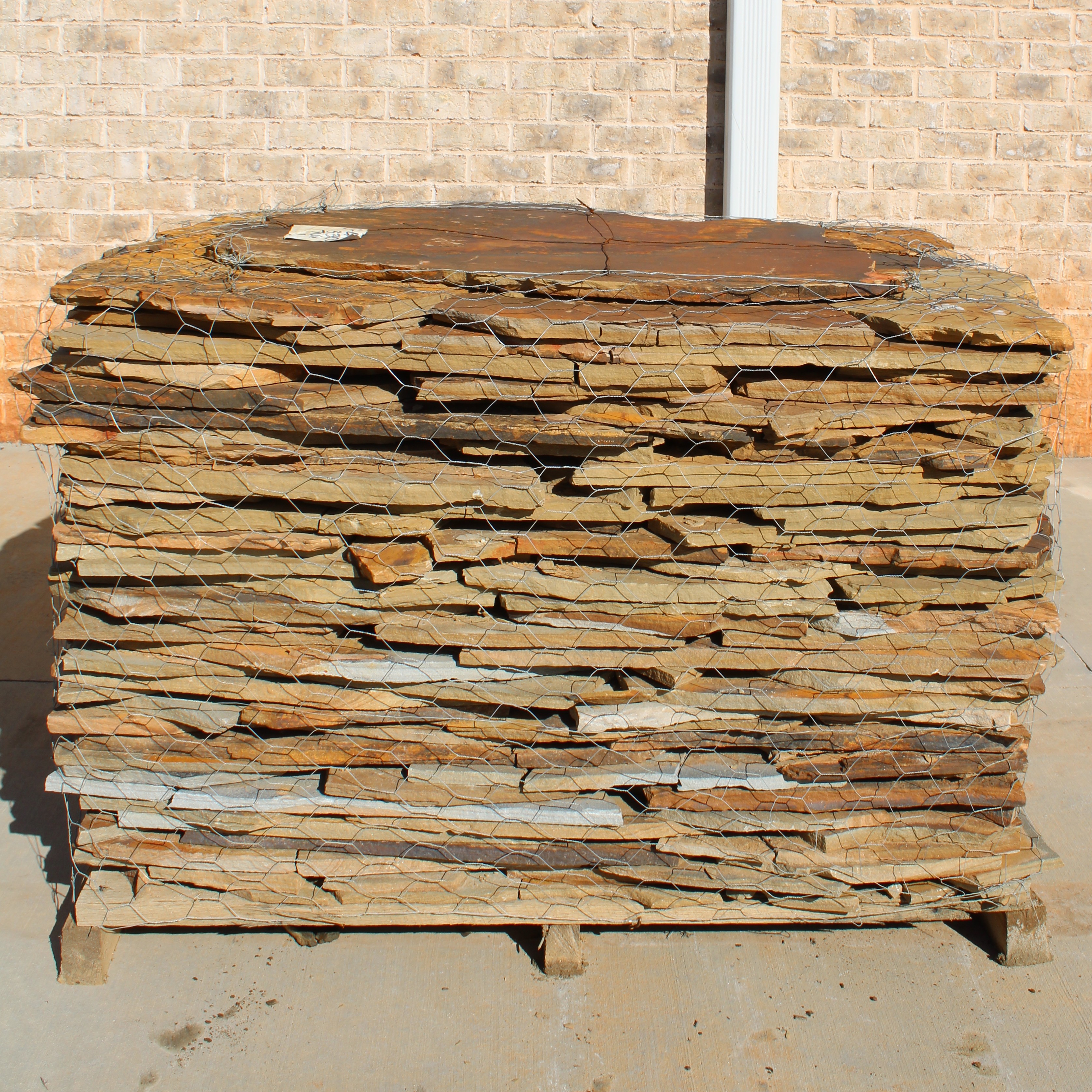 FLAGSTONE CRAB ORCHARD THIN 1/2 - 1"