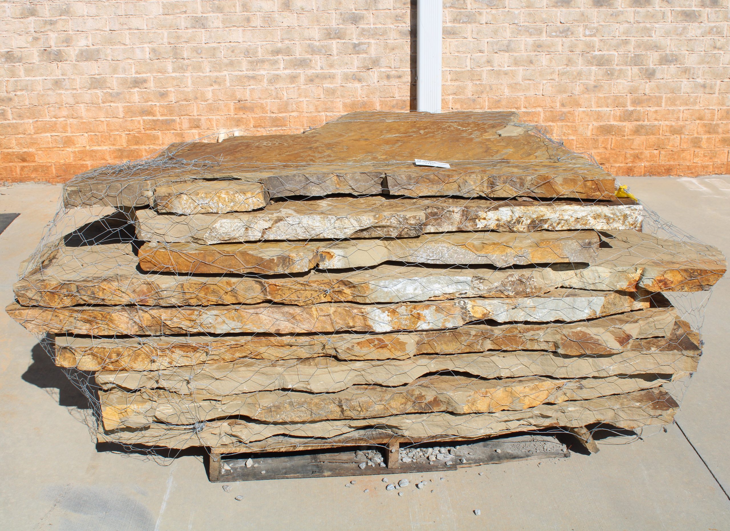 FLAGSTONE OKLAHOMA SLAB 3" - 5" THICK