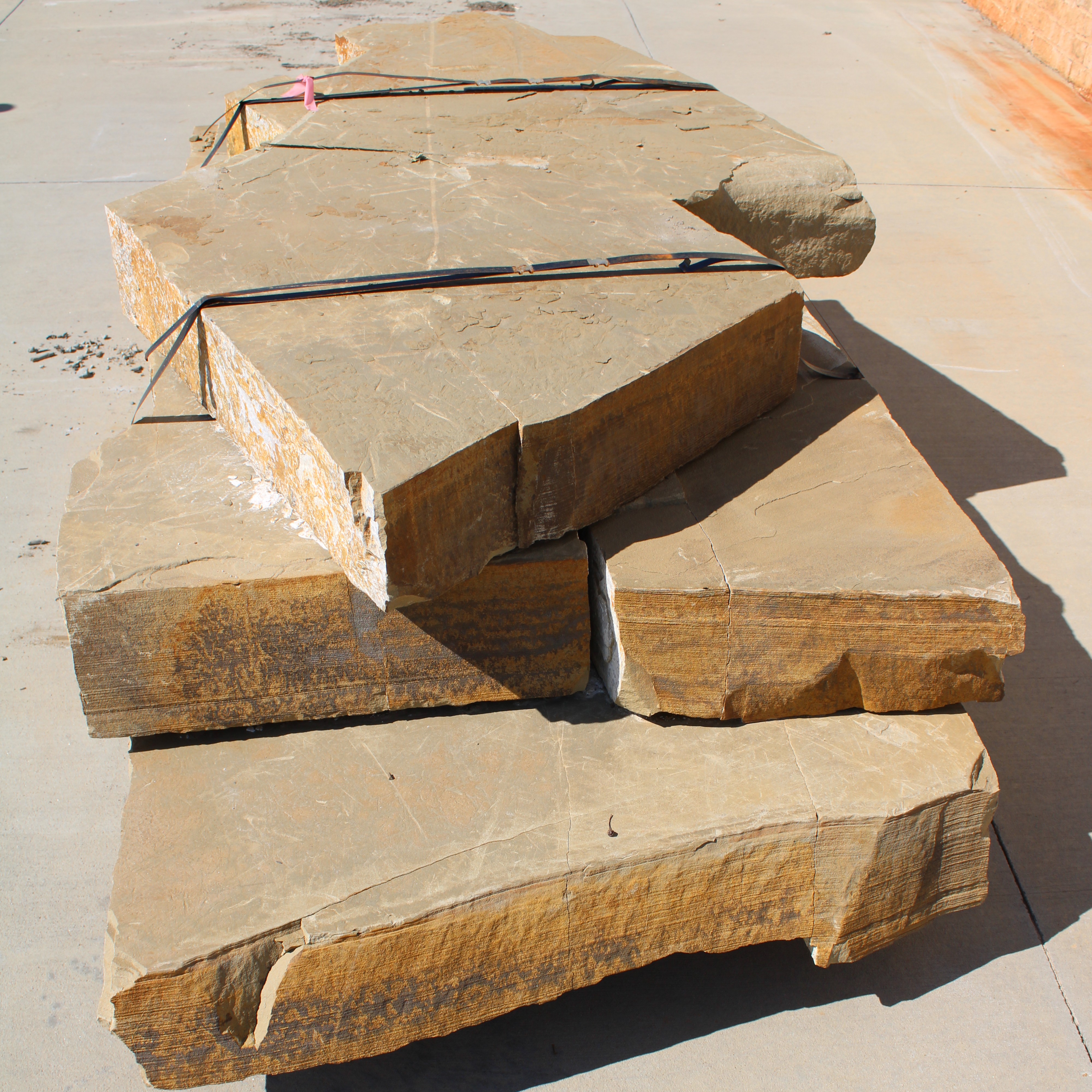 FLAGSTONE OKLAHOMA SLAB 5" - 10" THICK