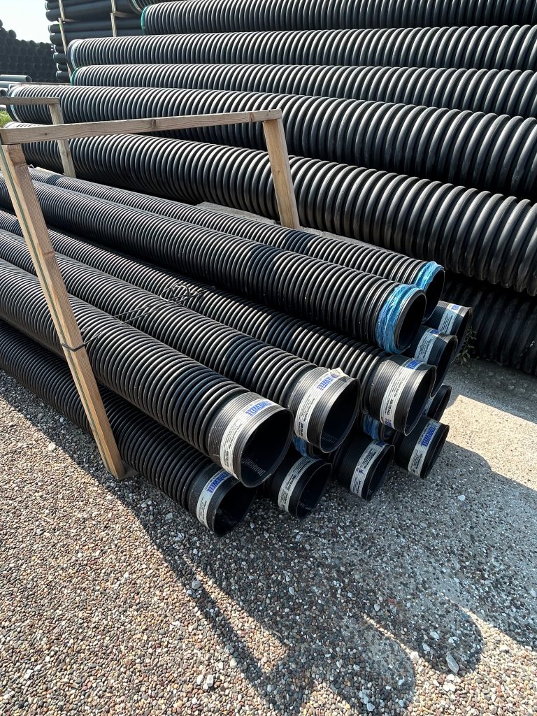 CORR PIPE DUAL-WALL 6" X 20' BELL END